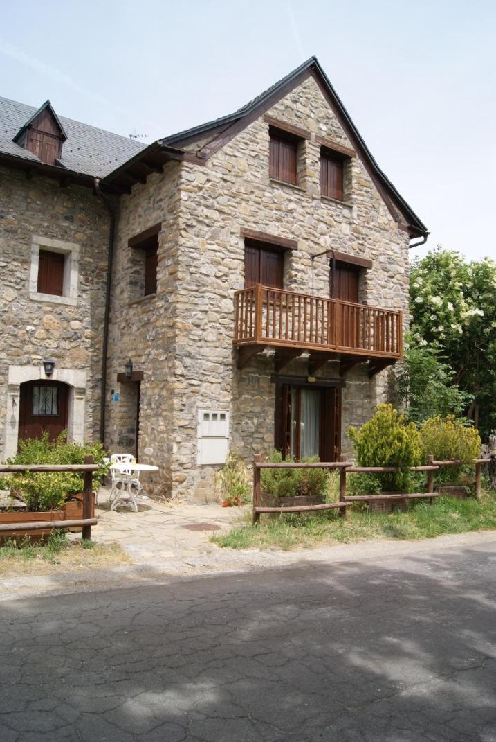 Cuniacha Villa Piedrafita de Jaca Bagian luar foto