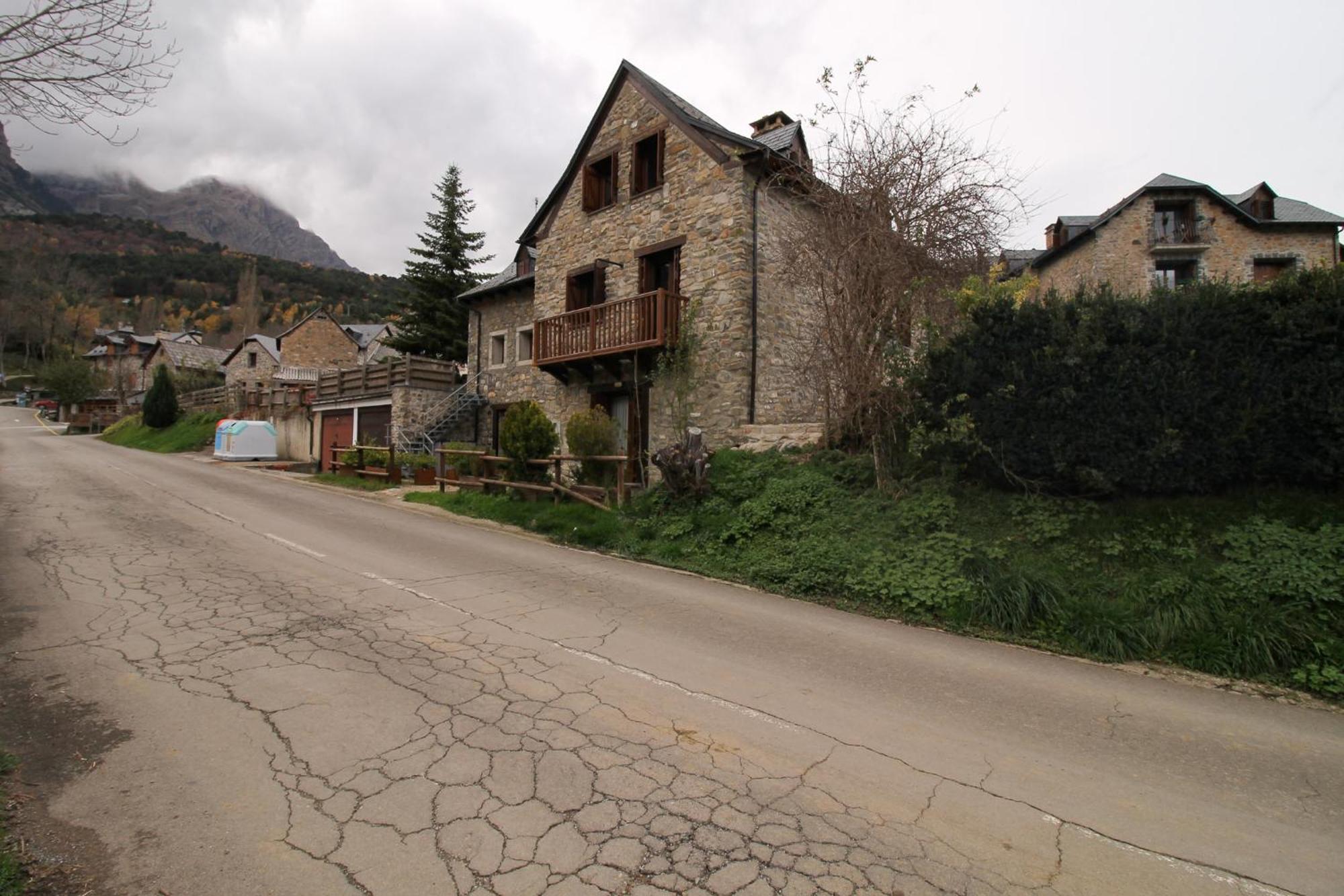 Cuniacha Villa Piedrafita de Jaca Bagian luar foto