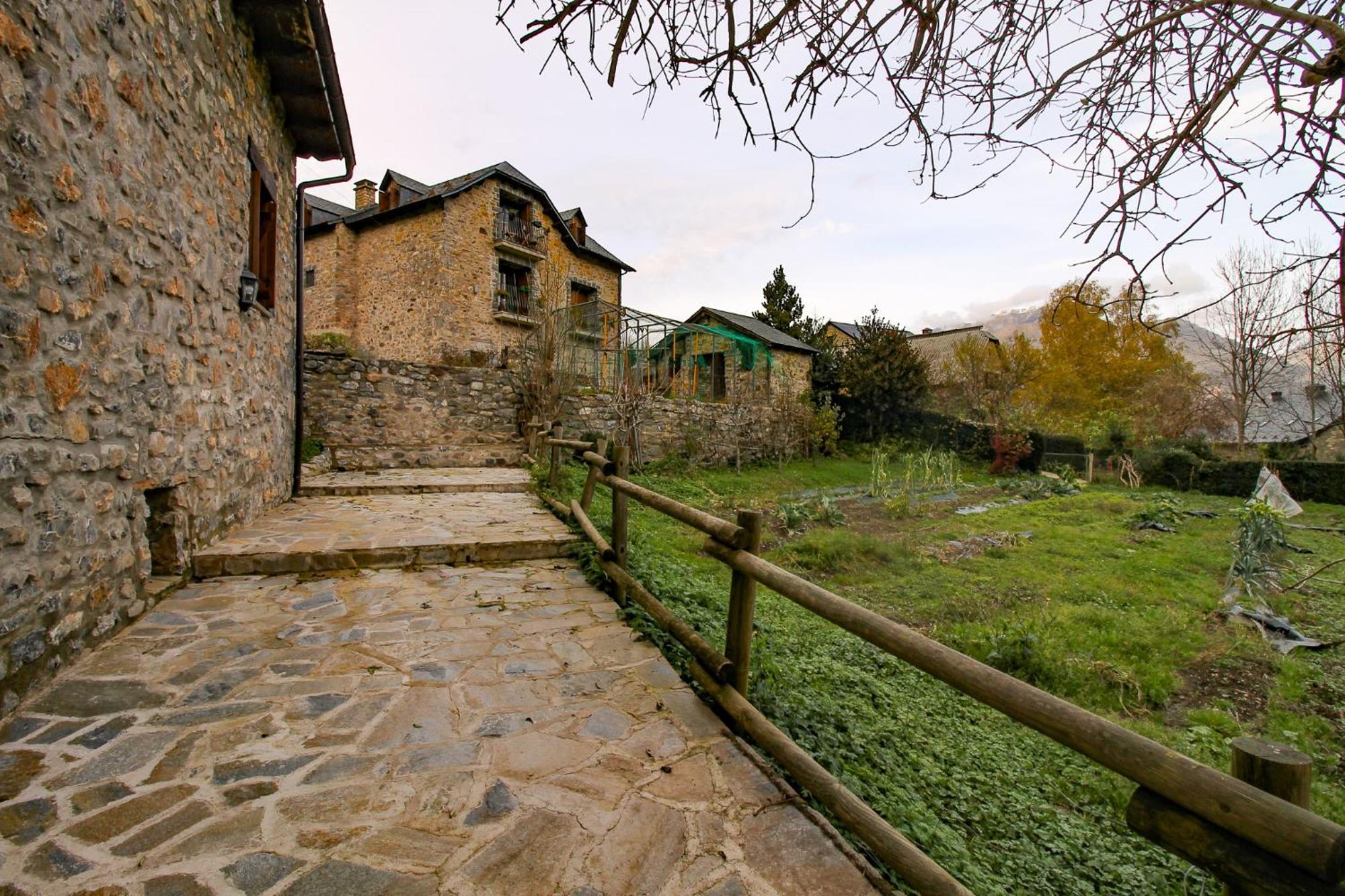 Cuniacha Villa Piedrafita de Jaca Bagian luar foto