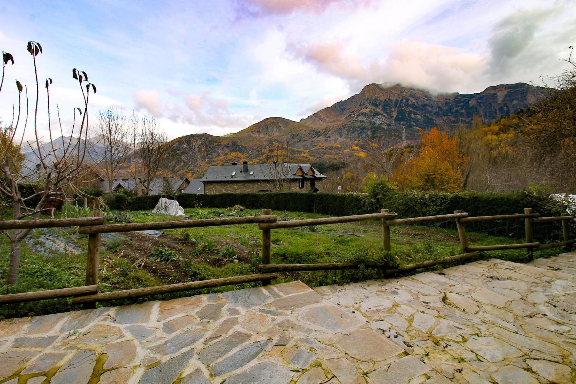 Cuniacha Villa Piedrafita de Jaca Bagian luar foto